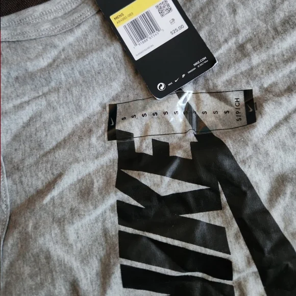 Nike Tank - Picture 4 of 4